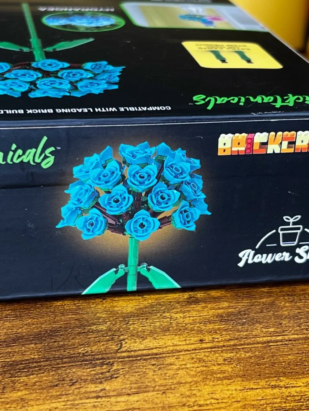 Bricktanicals Brickcraft Hydrangea Brick Building Set Flower Blue 121 Pieces NEW